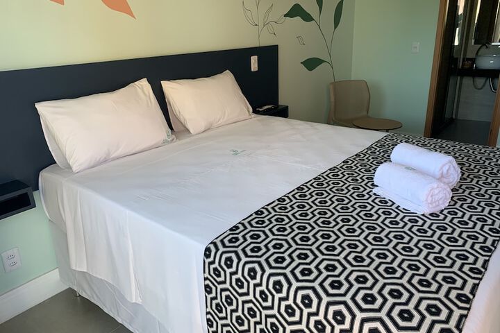 Room 62 of 98