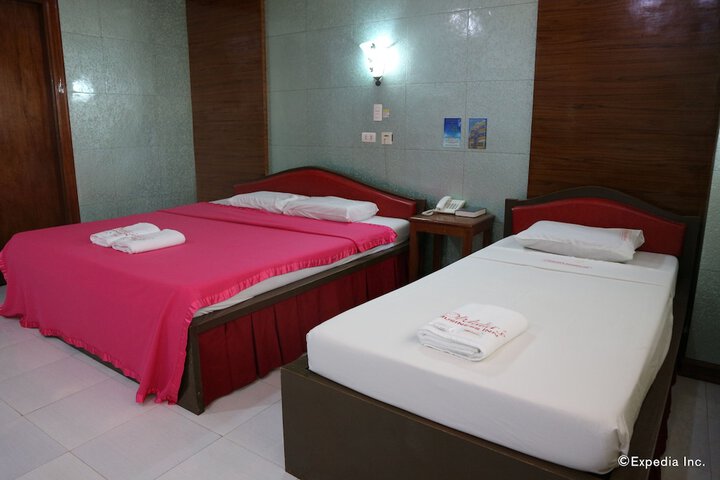 Room 4 of 27