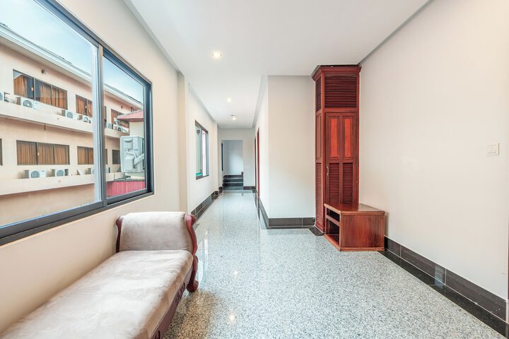 Ballroom/Hall 89 of 109