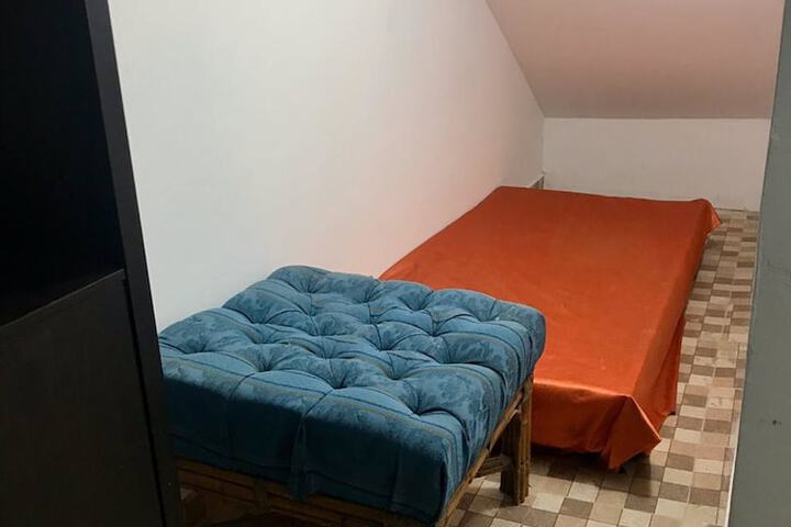 Room 21 of 72