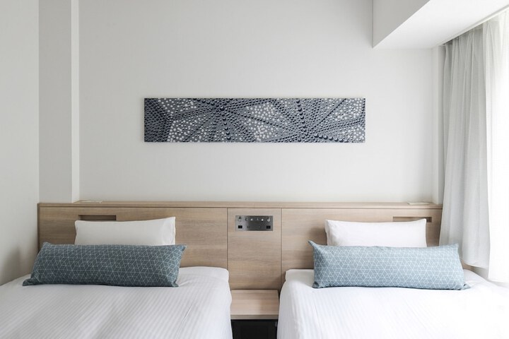 Room 15 of 90