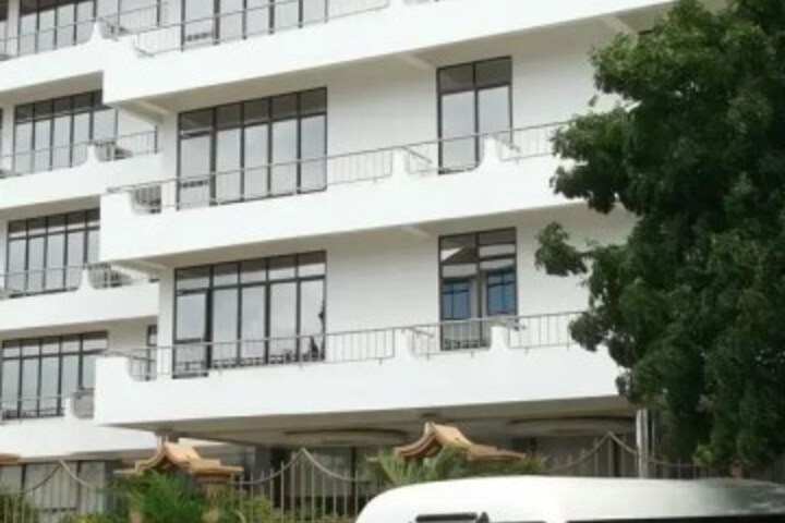 Wanyama Hotel