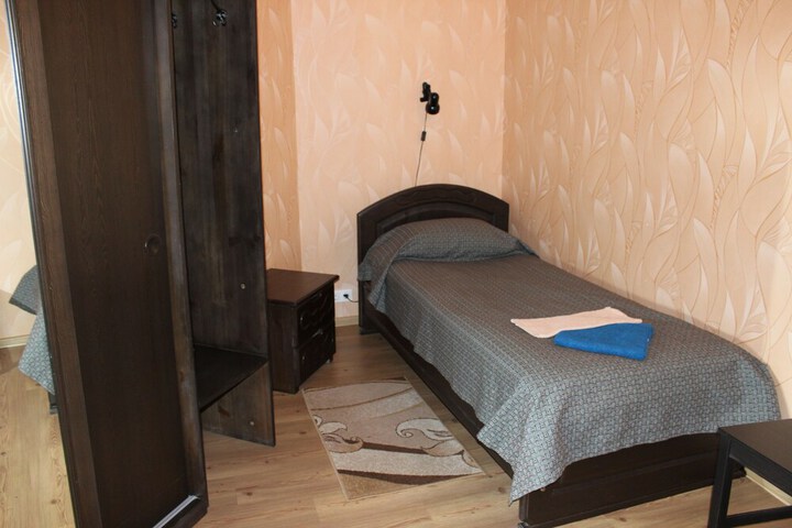 Room 6 of 41