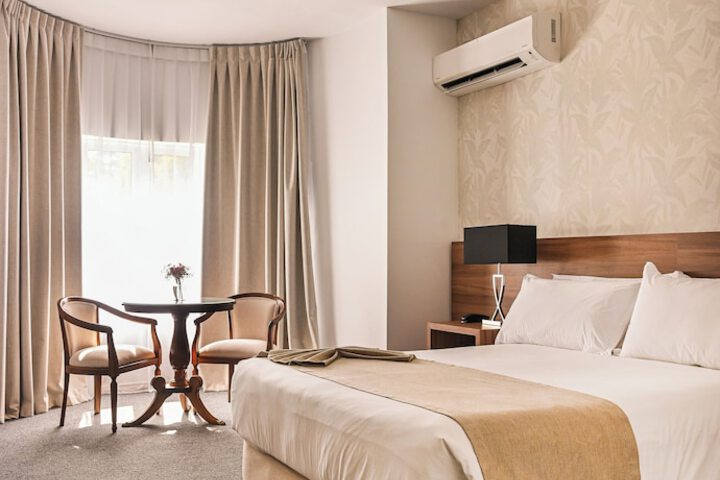 Room 42 of 139