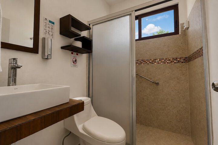 Room 125 of 145
