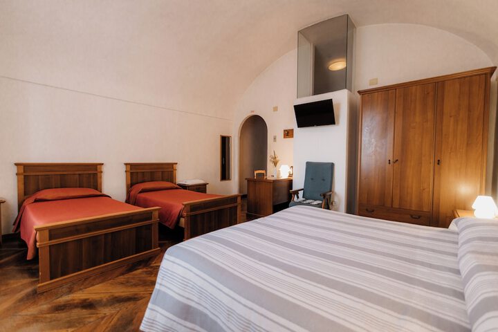 Room 18 of 44