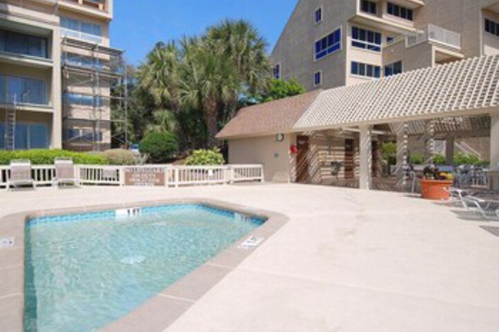 Pool 8 of 24