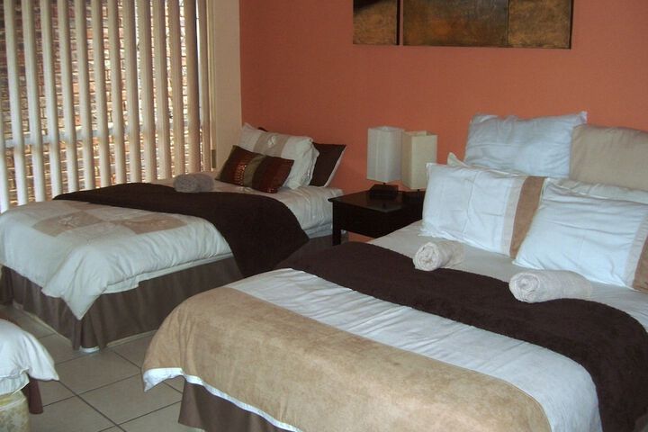 Room 2 of 32