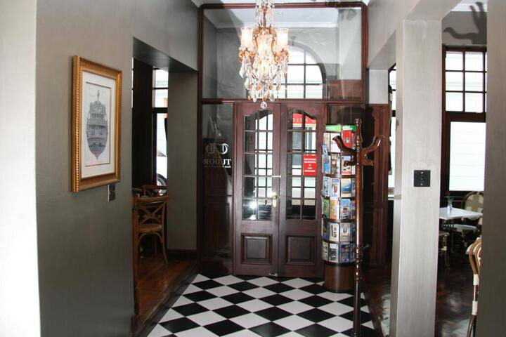 Photo 12