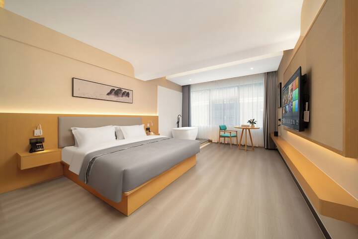 Room 7 of 67
