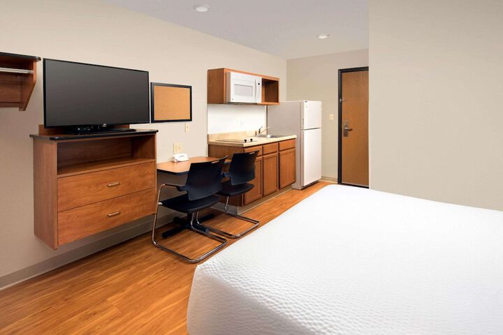 Room 10 of 31