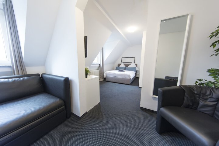 Room 5 of 26