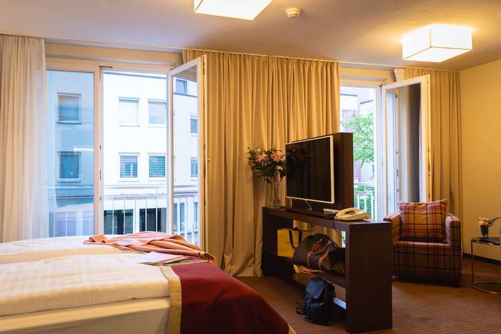 Room 21 of 82