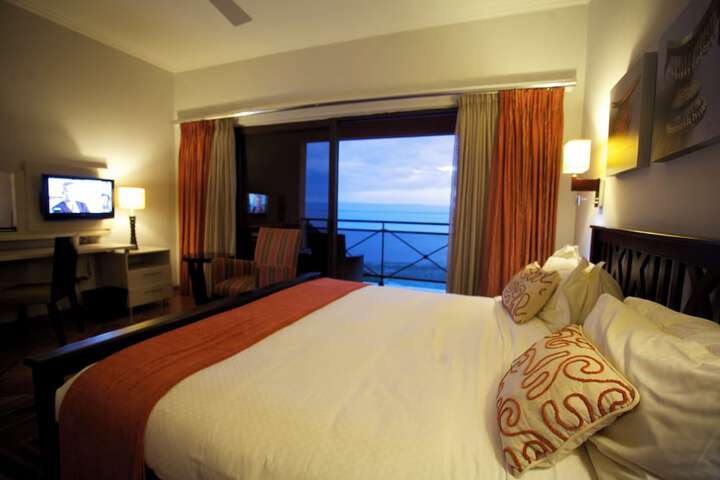 Room 34 of 98