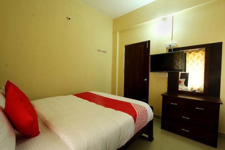 Room 15 of 18