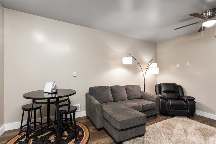 Room 20 of 37