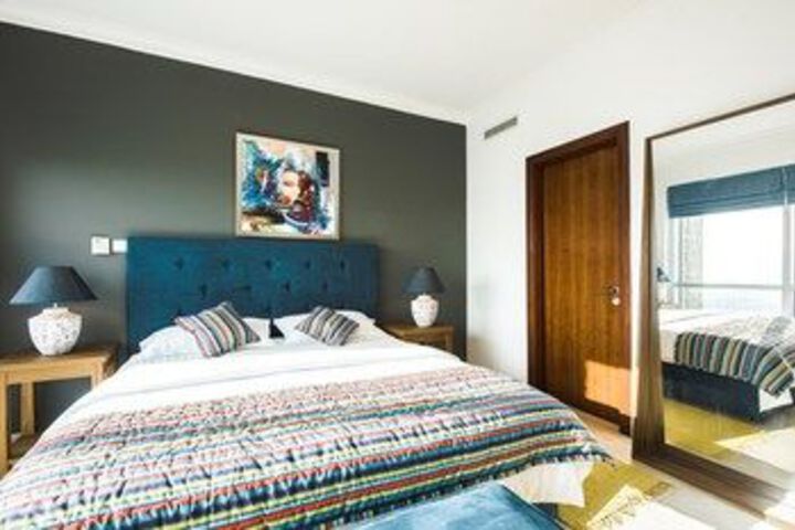 Room 7 of 14