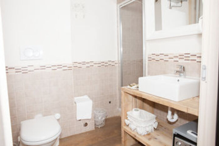 Room 2 of 13
