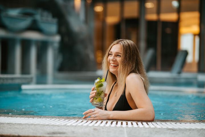 Pool 63 of 108