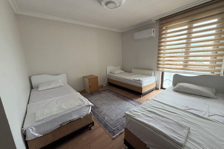 Room 12 of 21