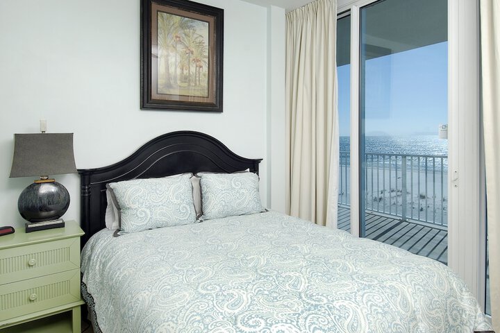 Room 4 of 51