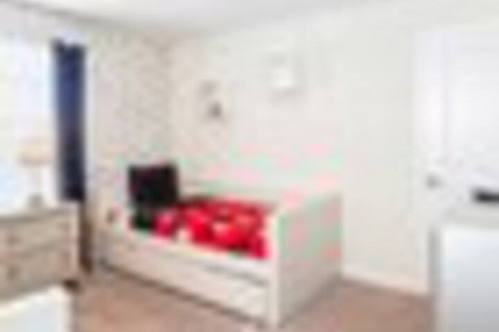 Room 71 of 216