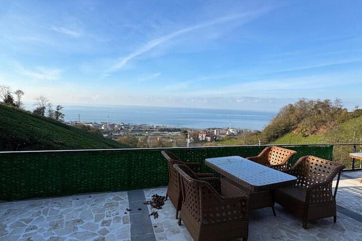 Terrace/Patio 18 of 48