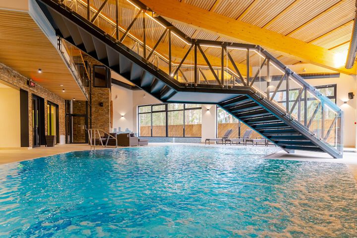 Pool 8 of 34
