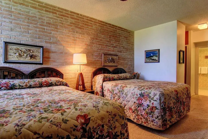 Room 2 of 13