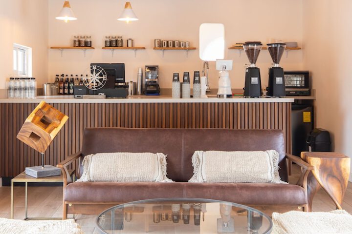 Breakfast/Coffee Service 17 of 27
