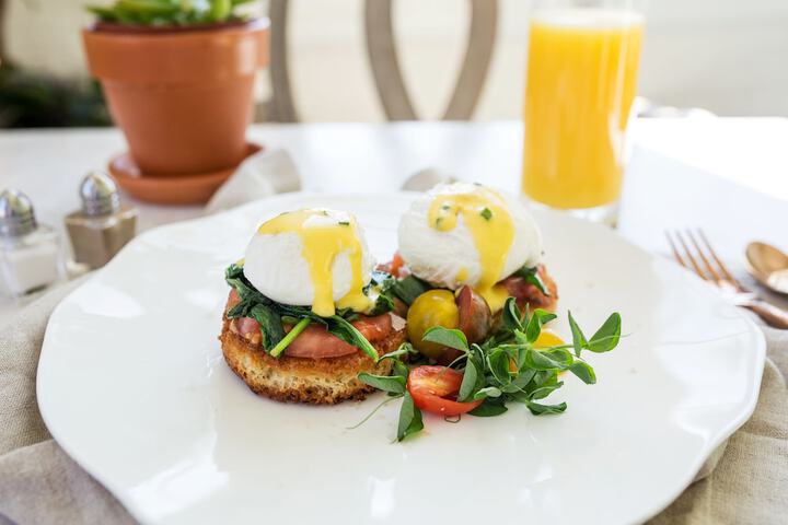 Breakfast meal
