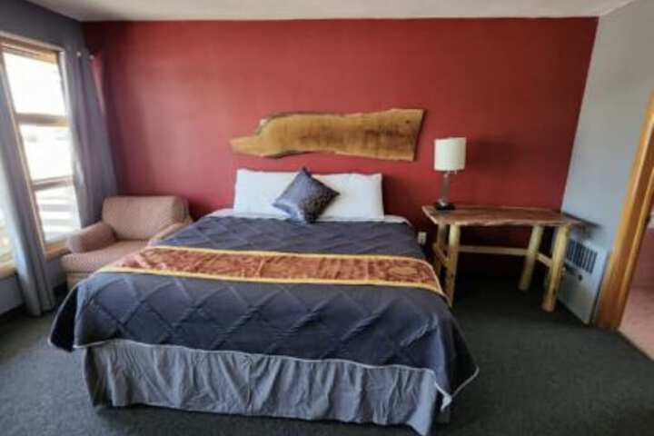 Room 16 of 21
