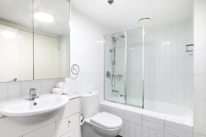 Room 7 of 23