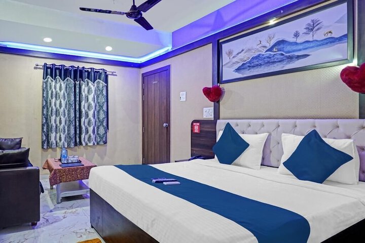 Room 8 of 24
