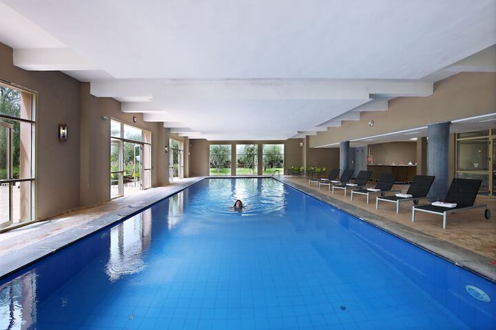 Pool 32 of 61