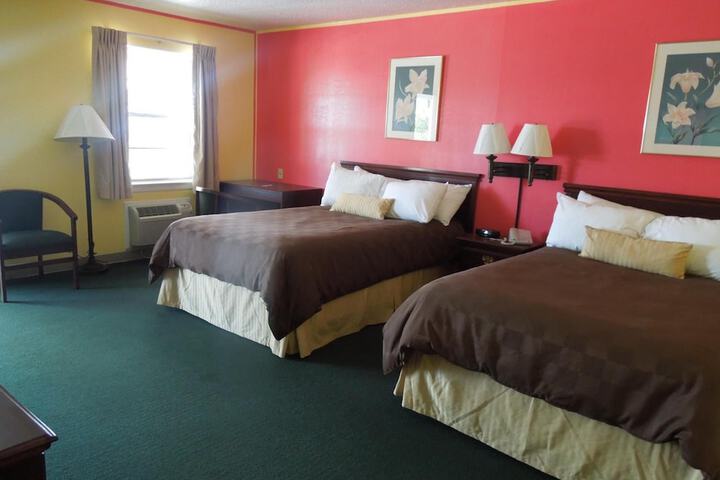 Room 13 of 35