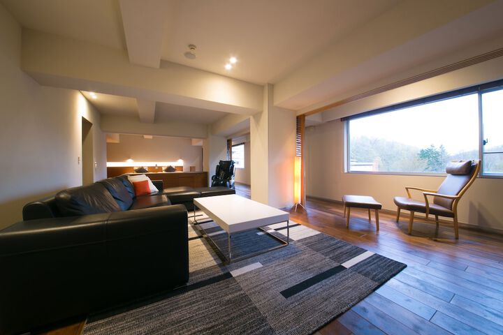 Room 13 of 62