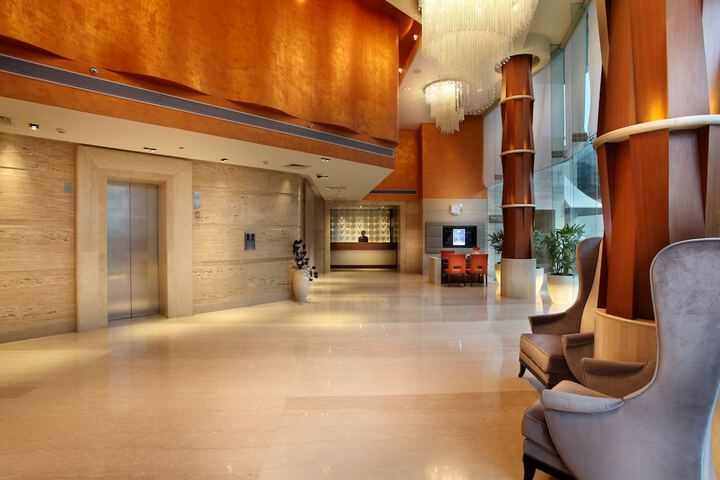 Guest Lobby