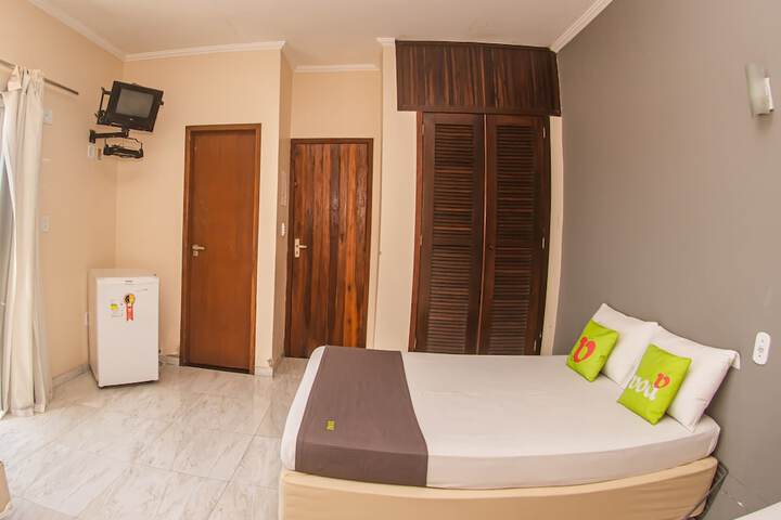Room 6 of 40