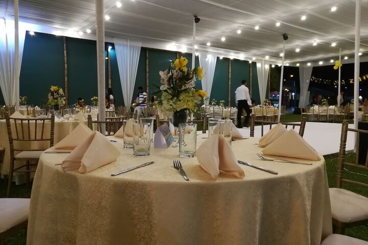 Ballroom/Hall 53 of 80