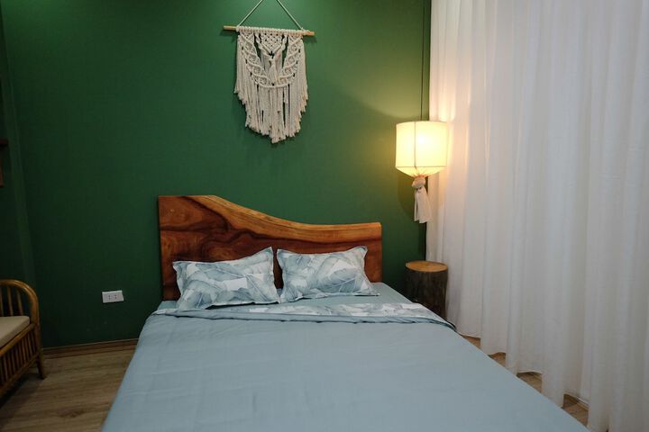 Room 22 of 49