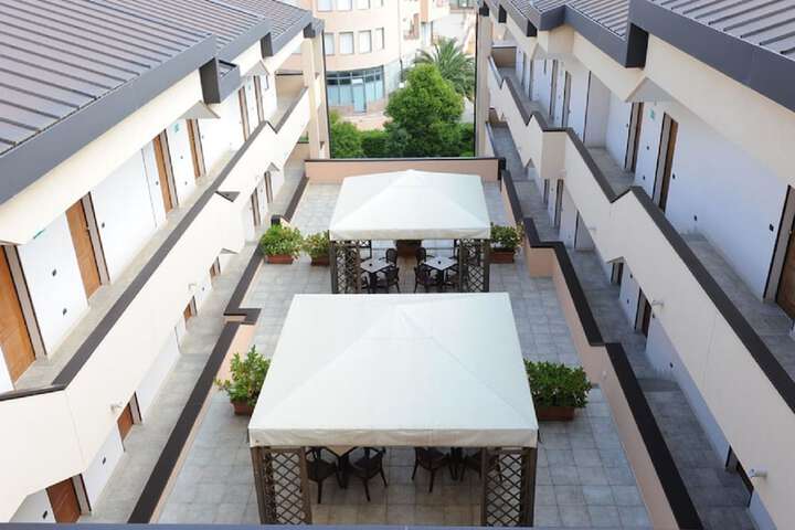 Terrace/Patio 13 of 40