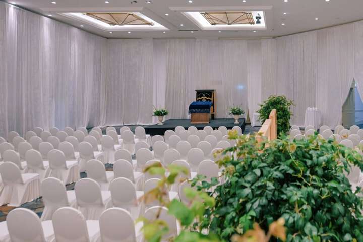 Ballroom/Hall 140 of 168