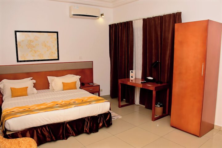 Room 39 of 74