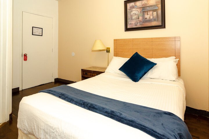 Room 44 of 87