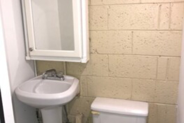 Room 3 of 20