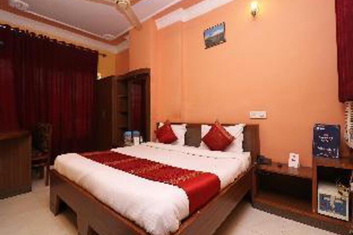 Room 2 of 22