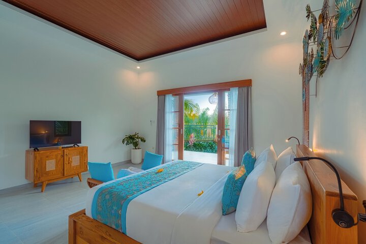 Room 5 of 28