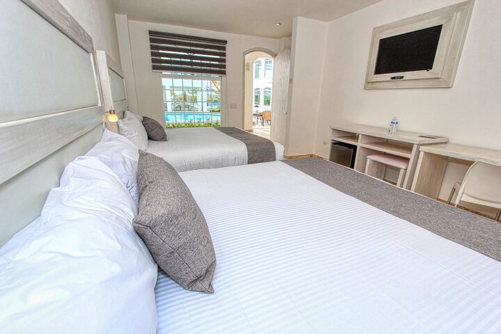 Room 9 of 35