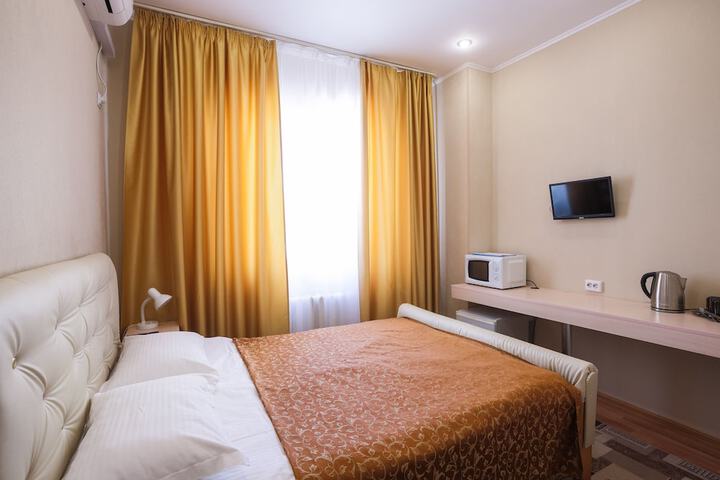 Room 10 of 61